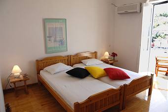 Neokosmidis Apartments in Hydra Argosaronic Gulf Greece