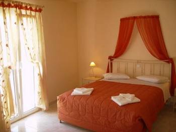 Livanios Rooms and Apartments Accommodation in Milos Island Greece